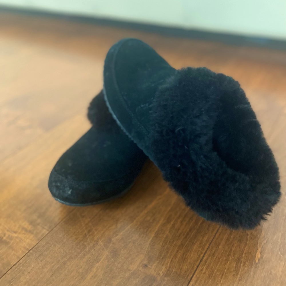 Super comfy Sorel (hard sole) Slippers